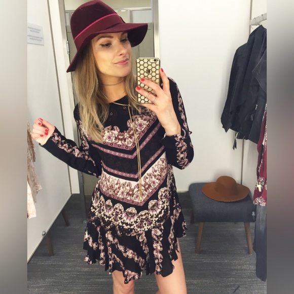 Free People M “Smooth Talker” Printed V-Back Tunic Top - Picture 3 of 8